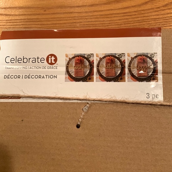 NWT Celebrate It Thankful Grateful Blessed Letter Signs - Picture 5 of 8